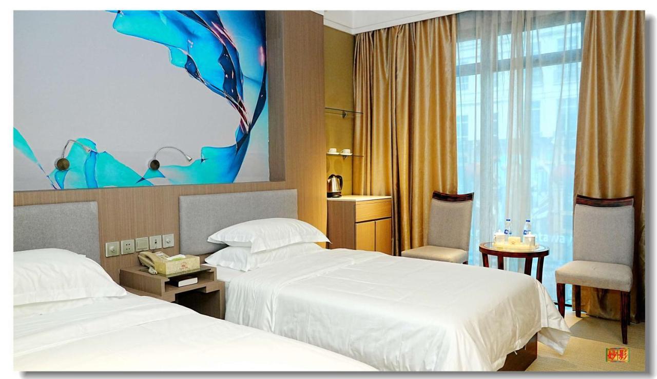 Pristinehotel Манила Экстерьер фото