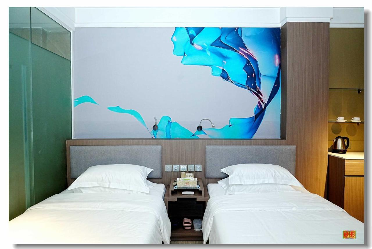 Pristinehotel Манила Экстерьер фото